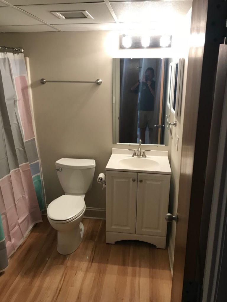 SUBLEASE Unit 415 Huron 4