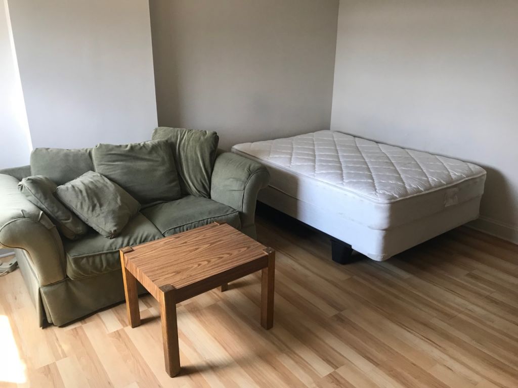 SUBLEASE Unit 415 Huron 4