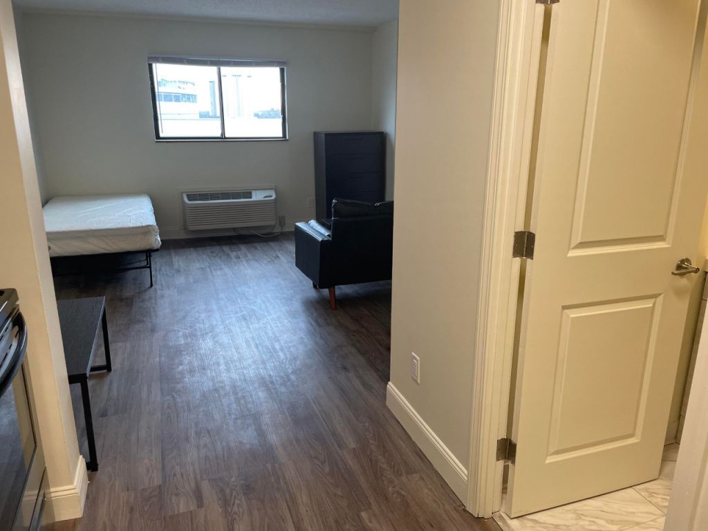 Unit 809 – Huron 2