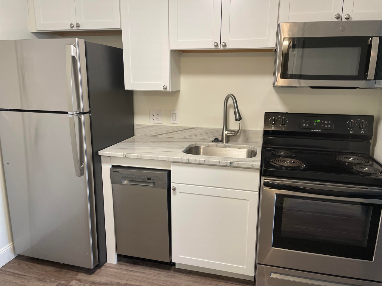 Unit 809 Huron 2