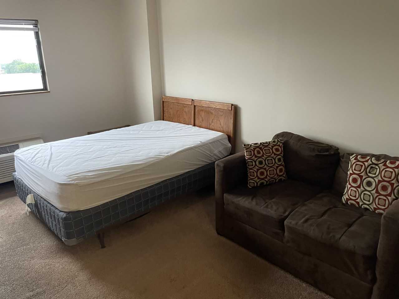 Unit 907 Huron 2