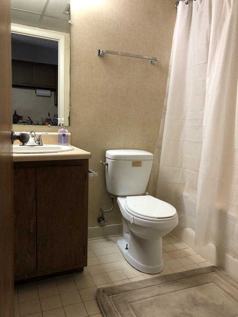 Unit 909 Huron 2