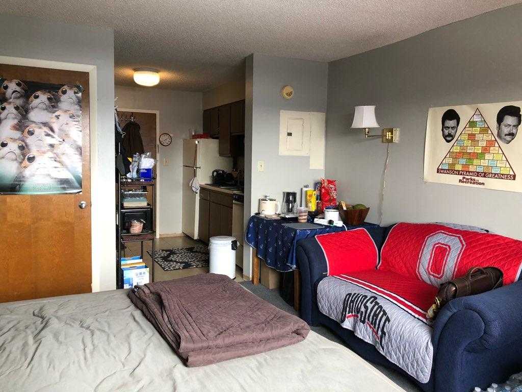 Unit 909 Huron 2