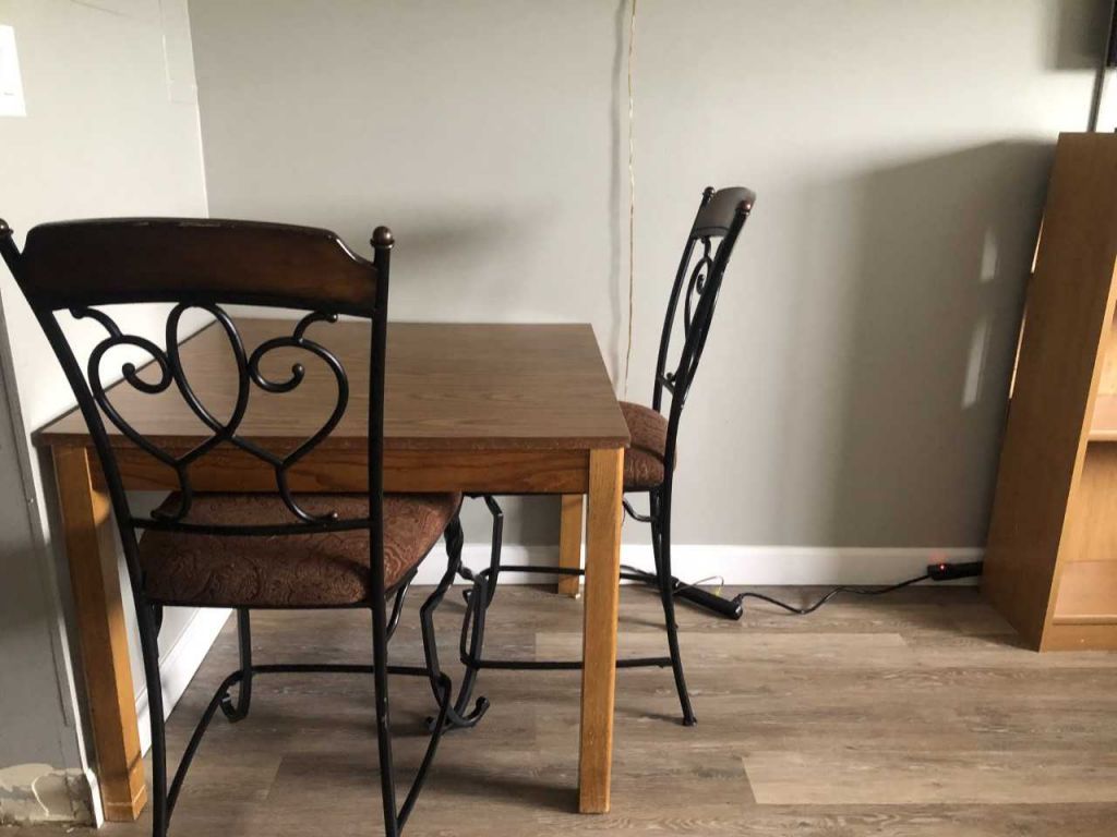 SUBLEASE – Unit 1009 Huron 2