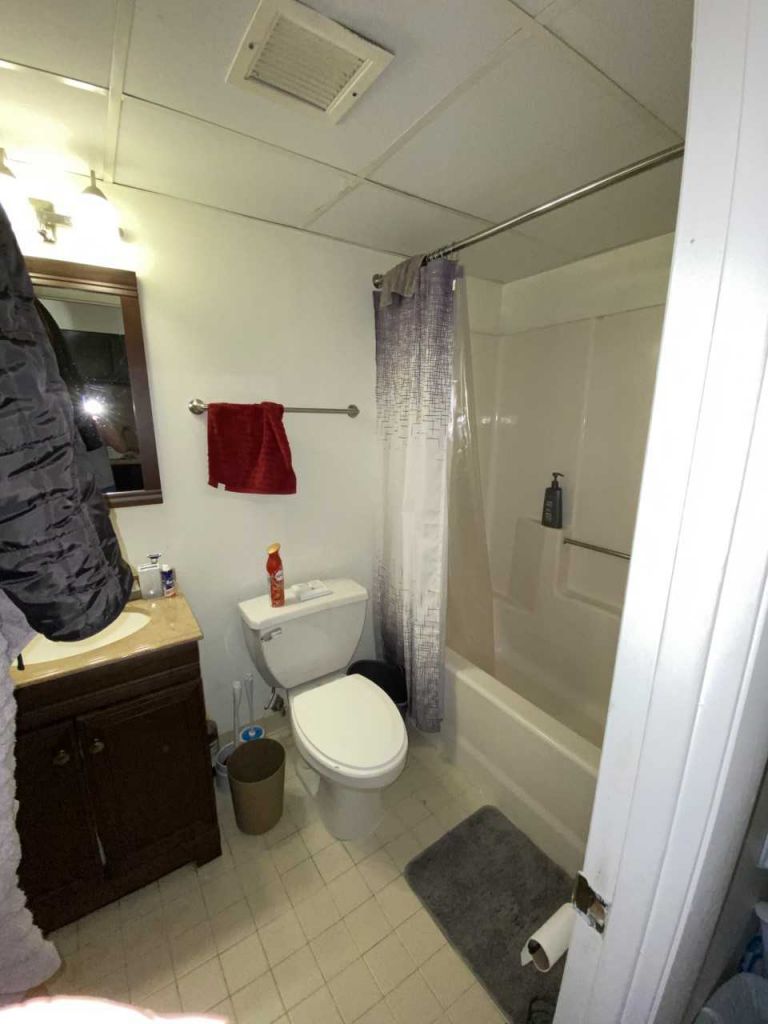 Unit 804 – Huron 1