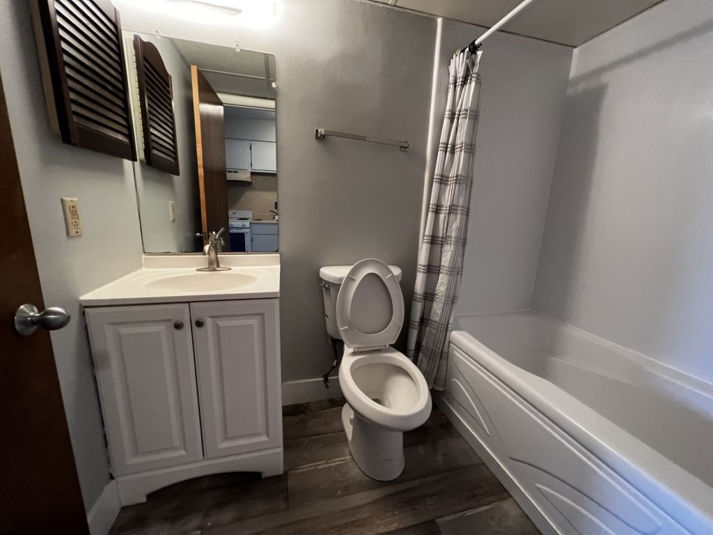 SUBLEASE – Unit 610 – Huron 2