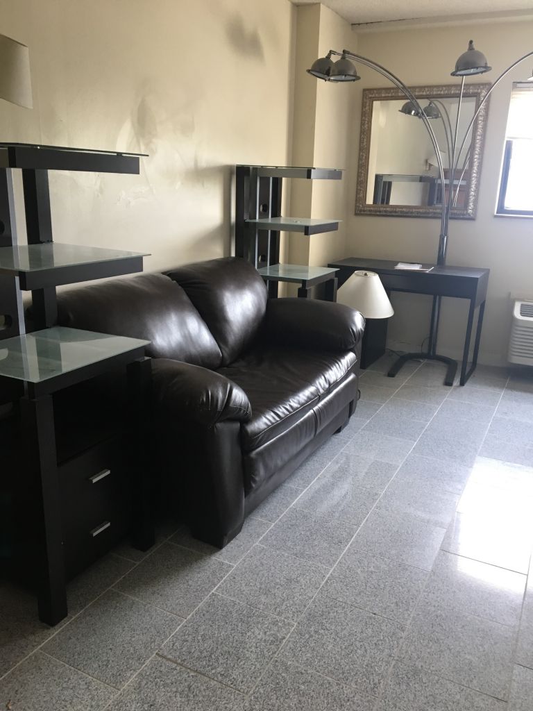 SUBLEASE Unit 813 – Huron 2