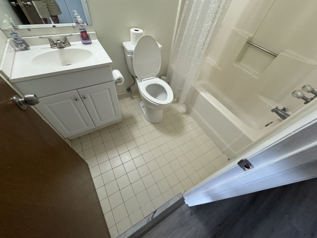 Unit 803 – Huron 2