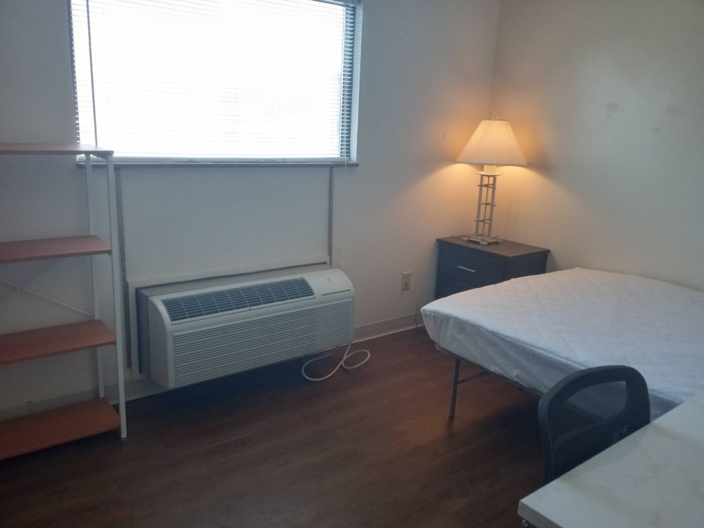 Unit 429 Olentangy 2- Available NOW