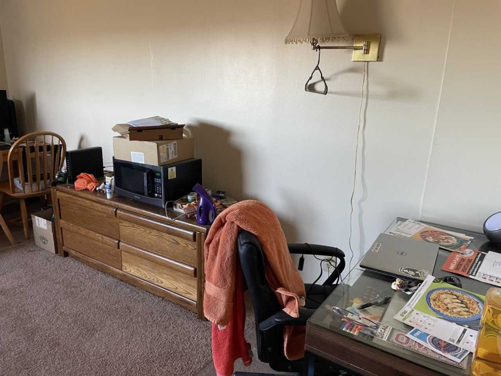 SUBLEASE Unit 902 – Huron 3