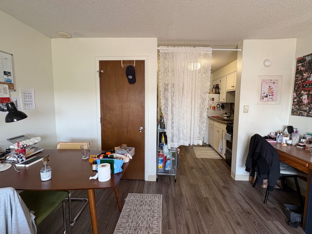 SUBLEASE Unit 825 – Huron 2