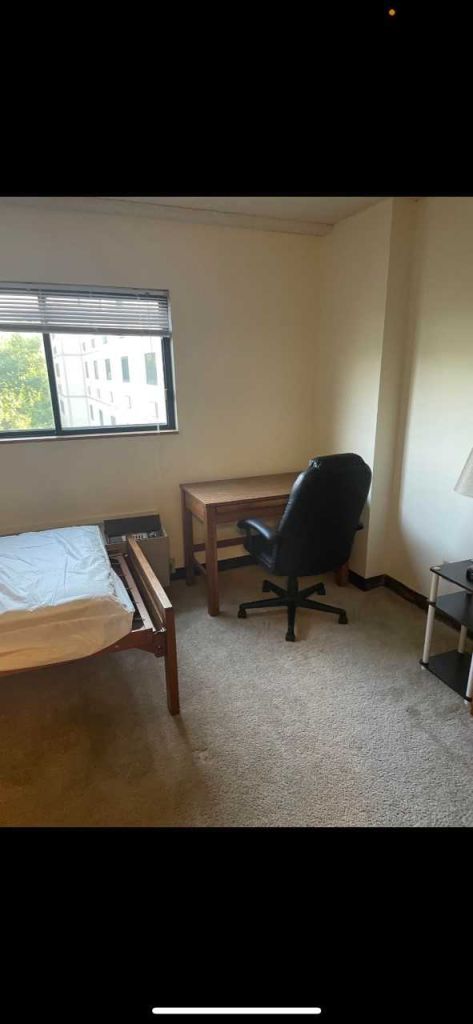 Unit 404 – Huron 1