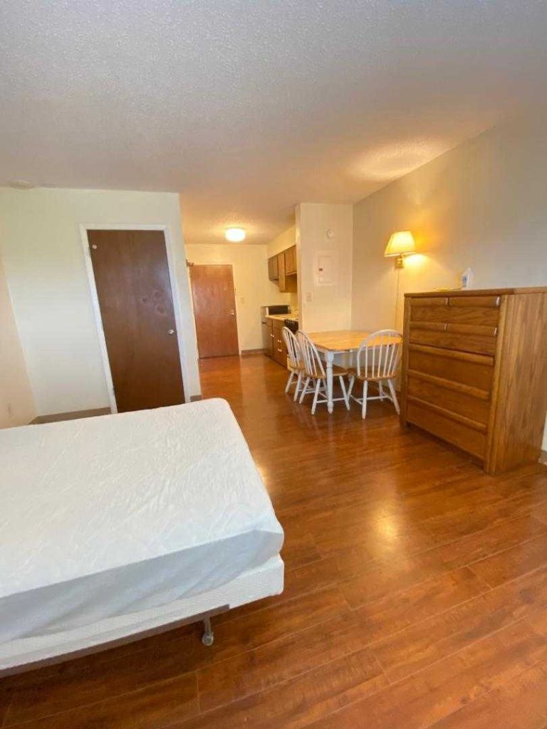 SUBLEASE Unit 725 – Huron 2